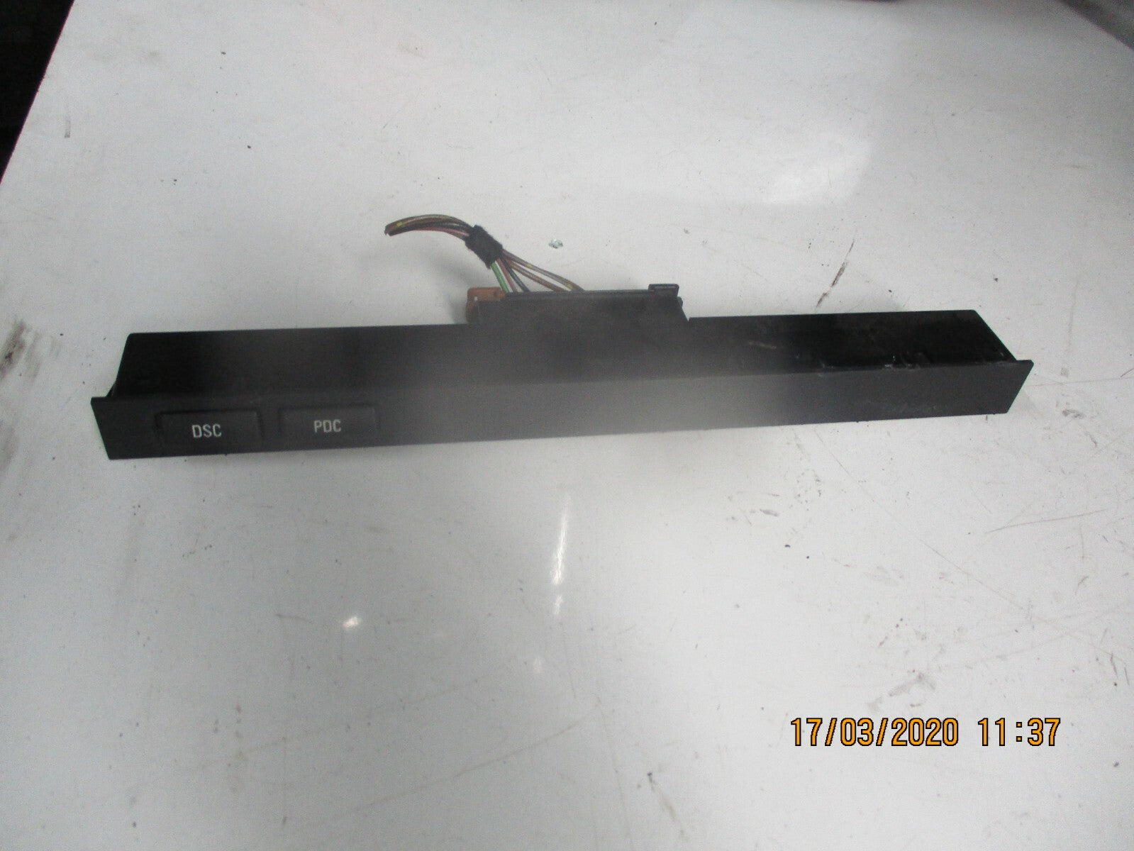 BMW 5 SERIES E39 2002 PDC & DSC SWITCHES PANEL 8373769
