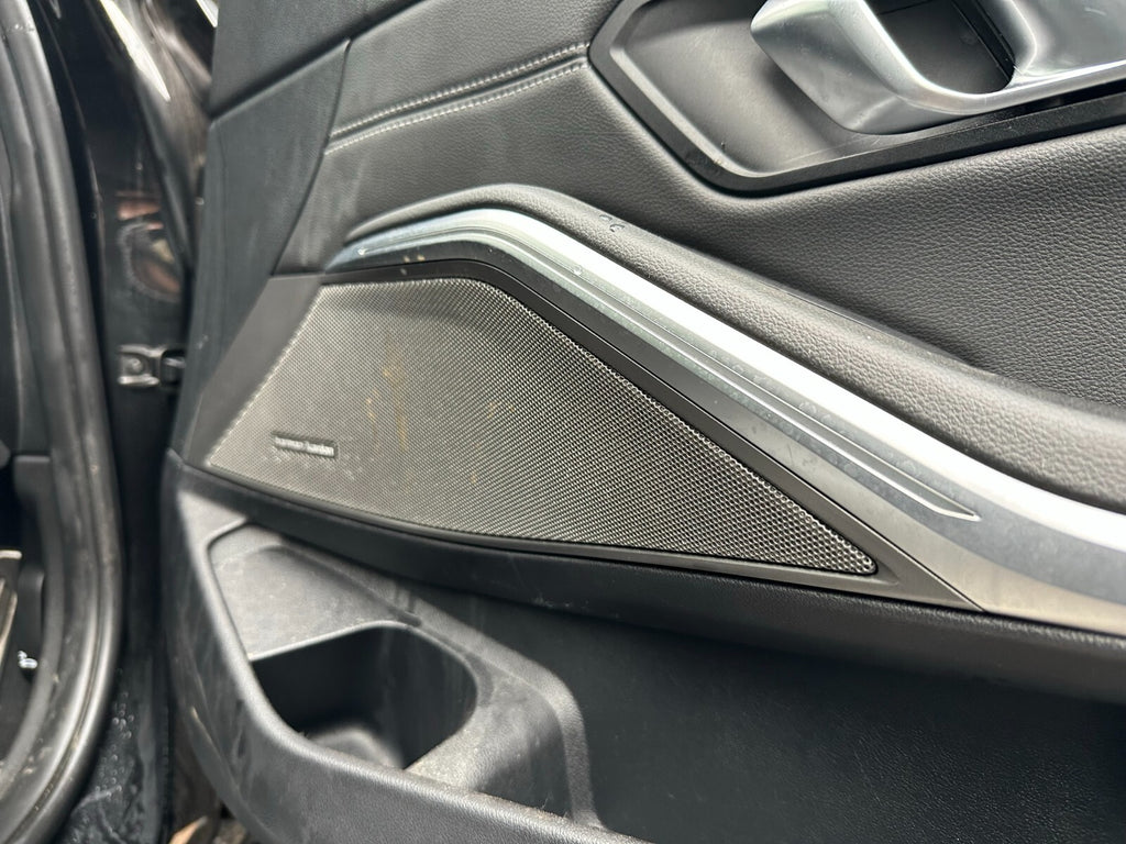2019 BMW 3 SERIES G20 OSF DRIVER SIDE FRONT DOOR CARD PANEL HARMON KARDON GRILL