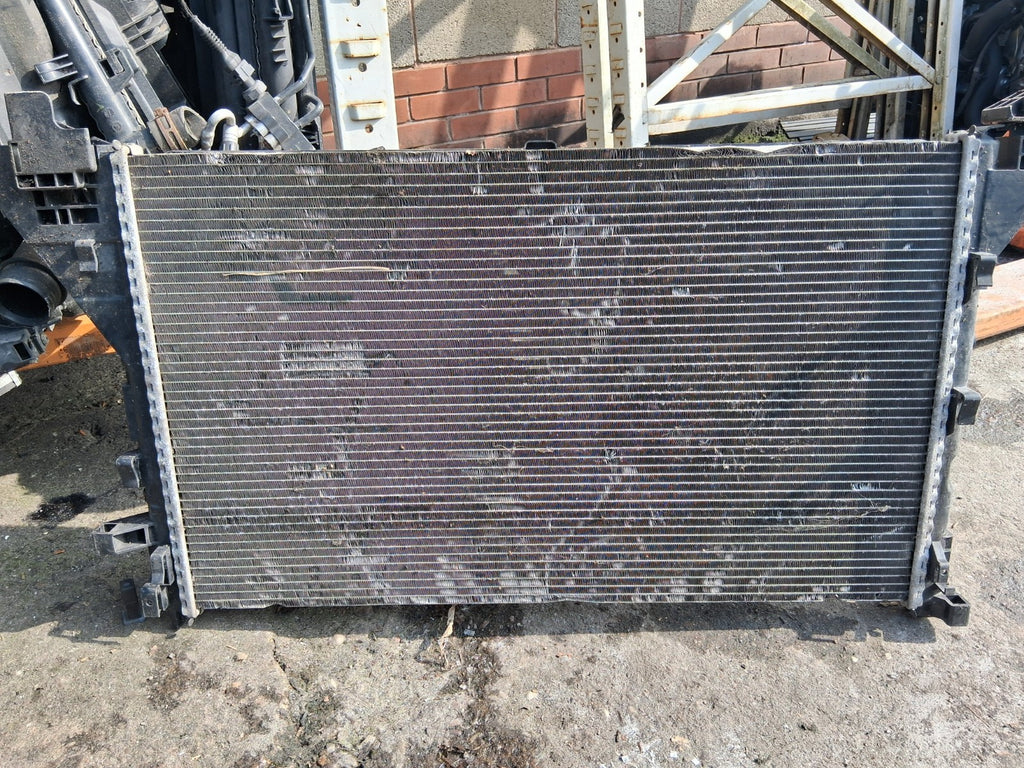 2013 RENAULT MASTER MK3 2.3 DIESEL RADIATOR RAD PACK 214815872R
