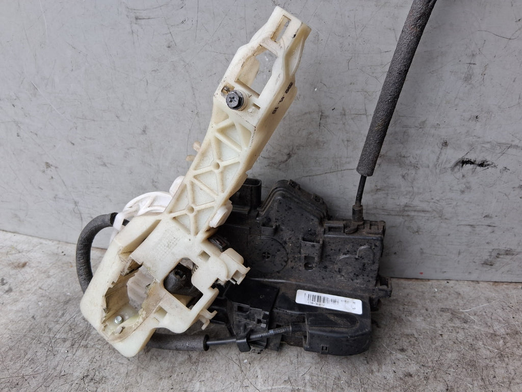 KIA SPORTAGE MK3 2012 NSF PASSENGER SIDE FRONT LEFT DOOR LOCK MECHANISM