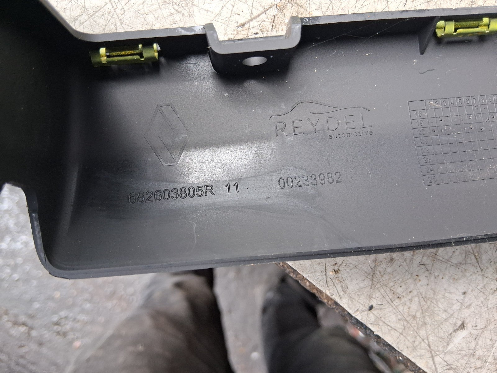 2023 RENAULT MASTER MK3 HAZARD SWITCH TRIM PANEL 283E83867R