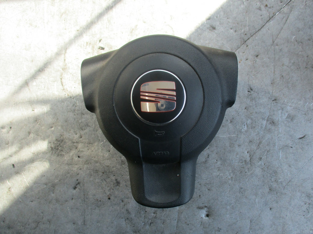SEAT LEON 1P (MK2) STEERING WHEEL AIRBAG 5P0880201N