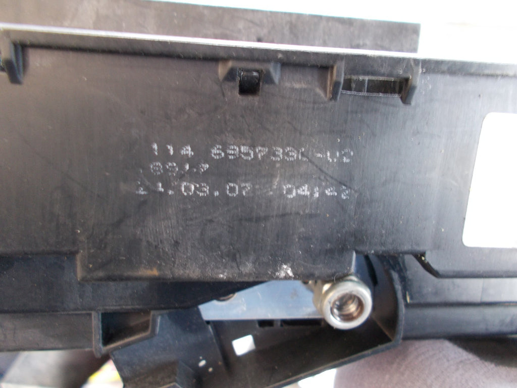 BMW 5 SERIES 2005 E60 520D FUSE BOX DISTRIBUTION 6957330