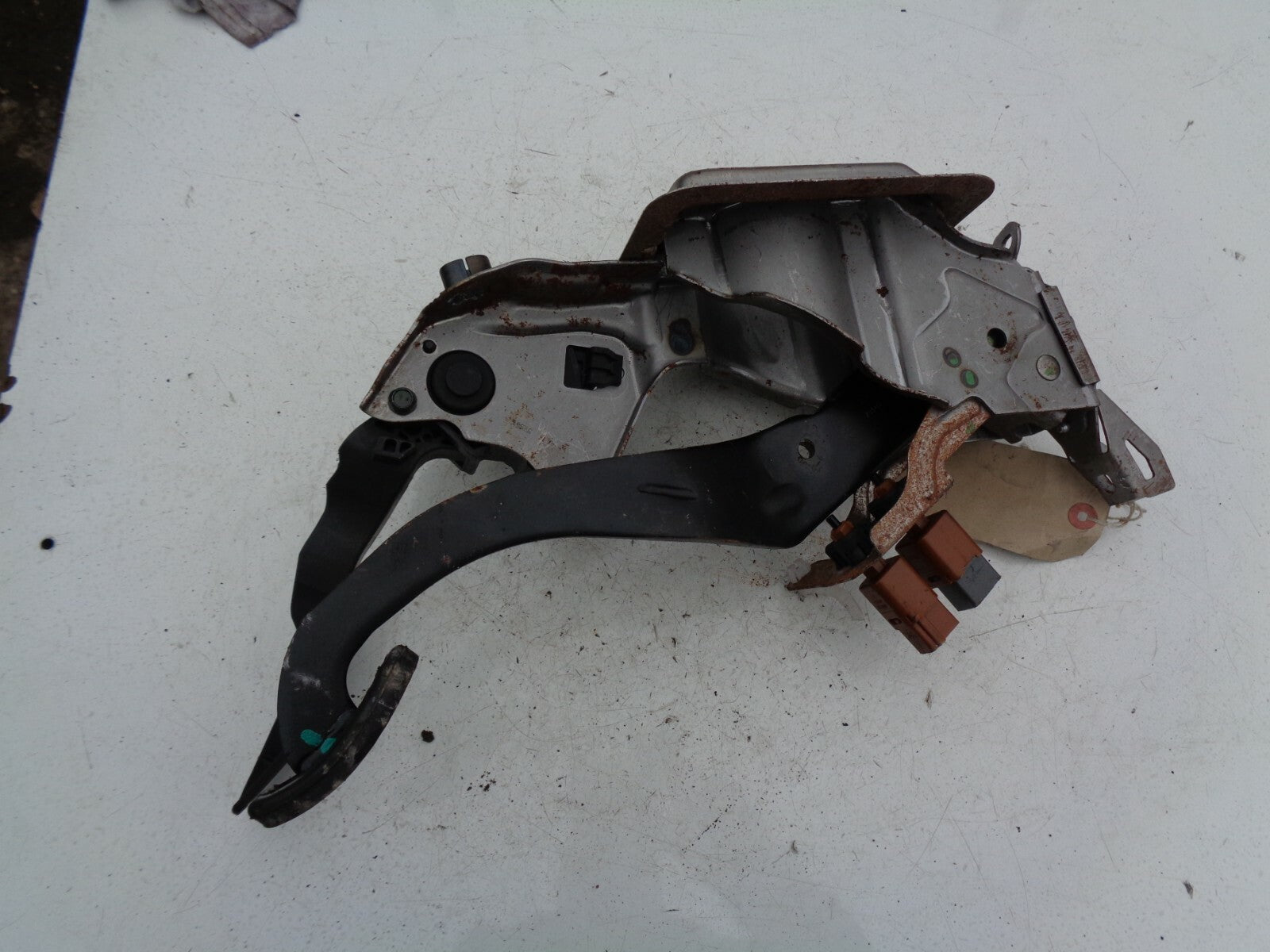 NISSAN NOTE E12 2014 ACCELERATION BRAKE PEDAL ASSEMBLY 180021HM0B