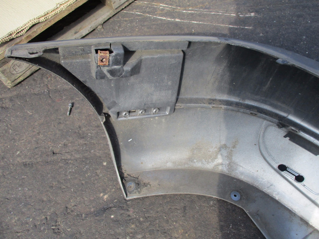 PEUGEOT PARTNER 2001 COMPLETE FRONT PLASTIC BUMPER SILVER