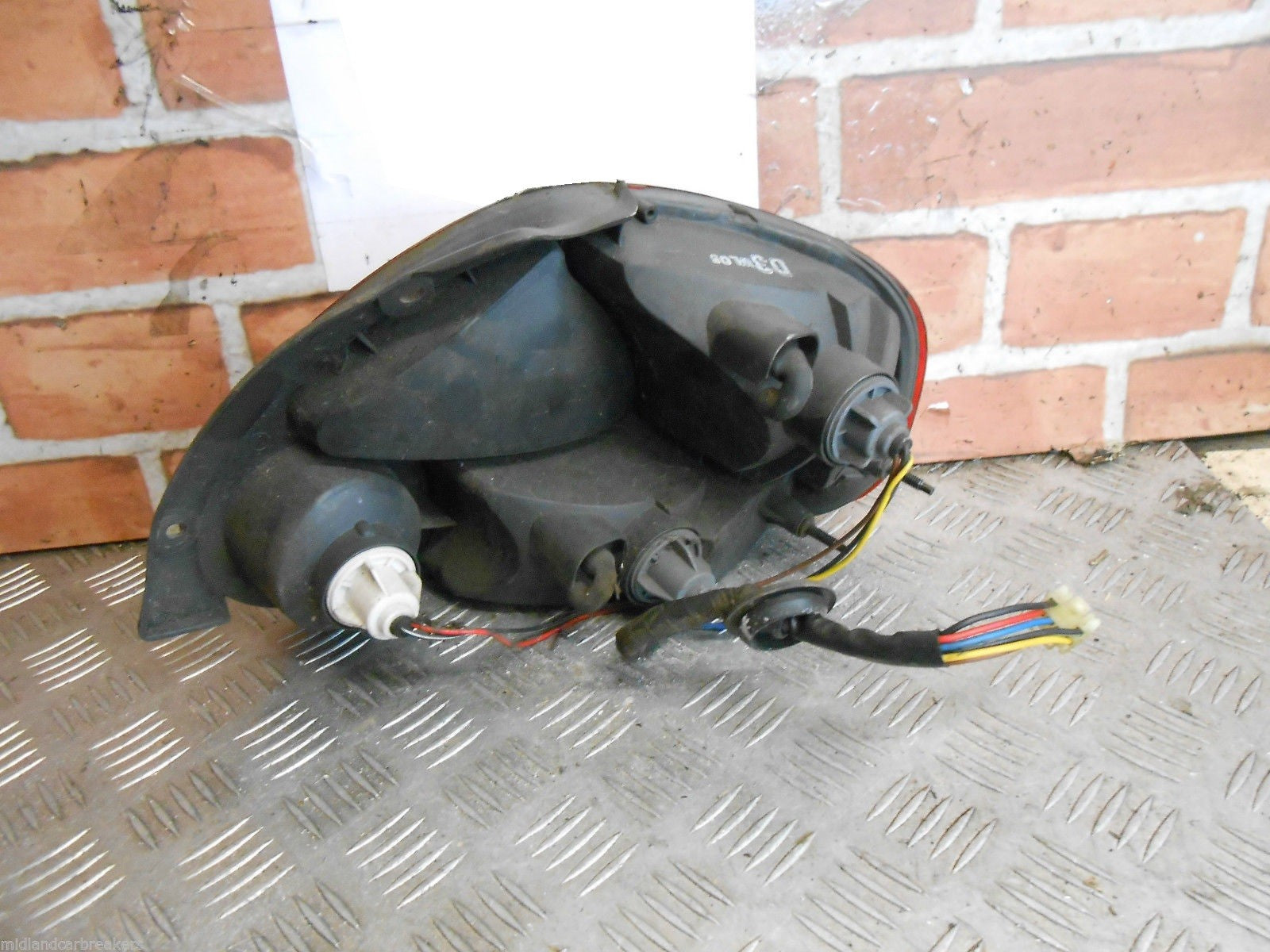 DAEWOO MATIZ 1999 NSR PASSENGER SIDE REAR BRAKE TAIL LIGHT CLUSTER 03-2050-4239