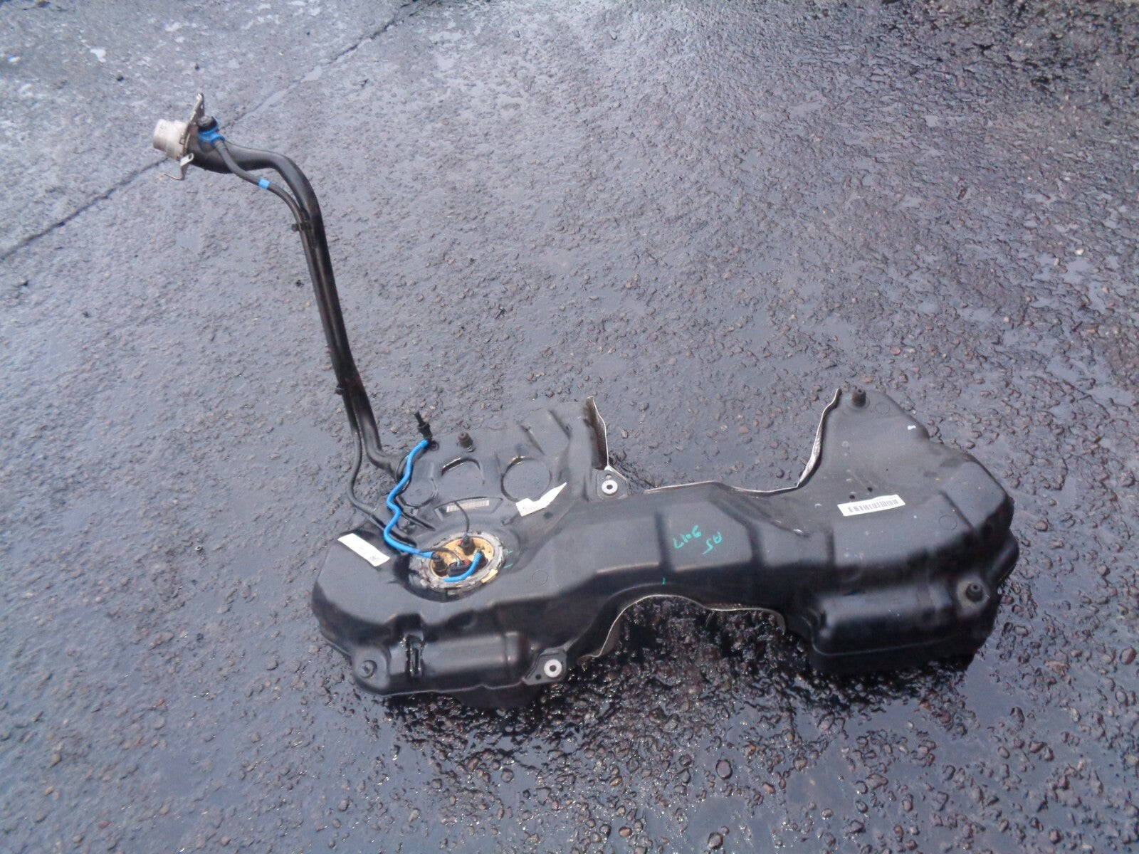 AUDI A5 8W6 2017 2.0 TDI DIESEL FUEL TANK 8W6201021F