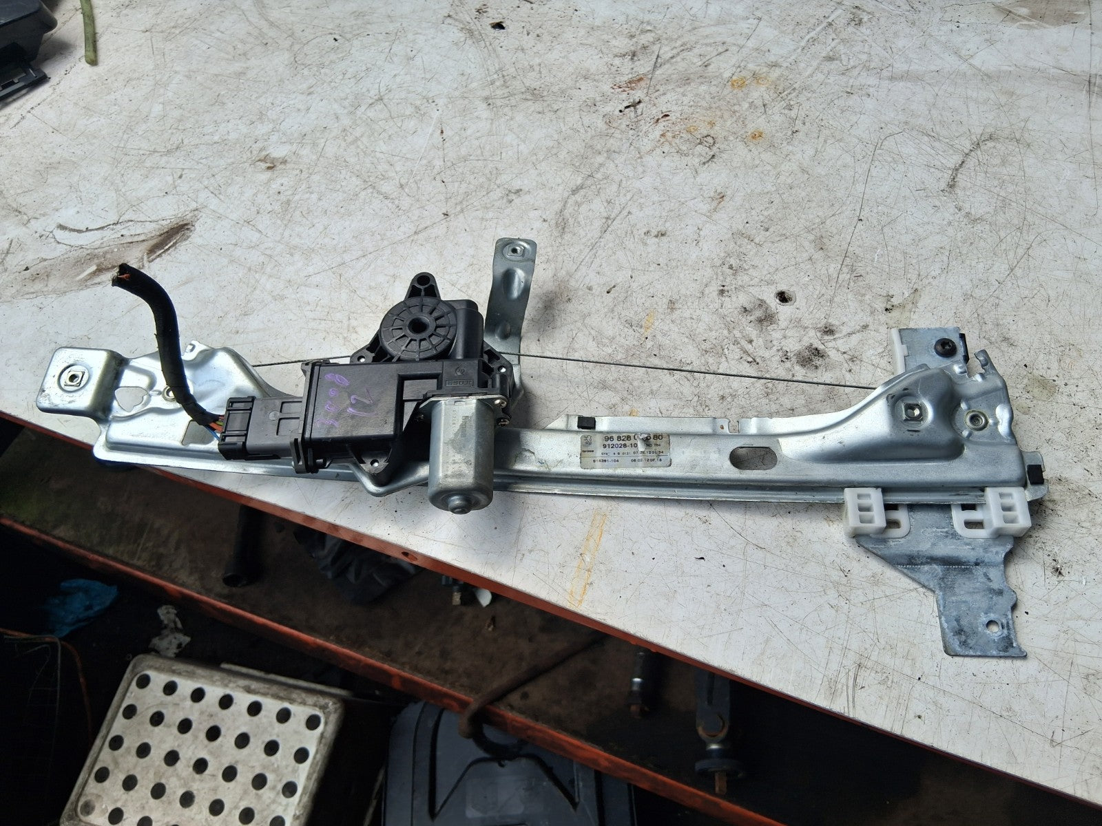 2012 PEUGEOT 3008 MK1 OSR DRIVER SIDE REAR WINDOW MOTOR REGULATOR 9682808680