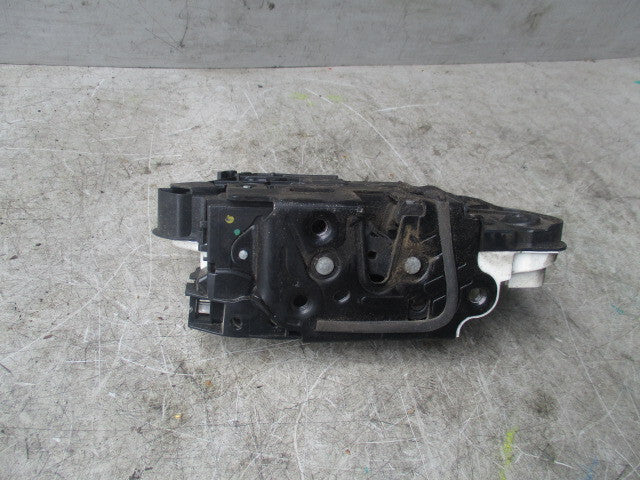 2015 VOLKSWAGEN UP NSF PASSENGER SIDE LEFT DOOR LOCK MECHANISM 1S2837015B