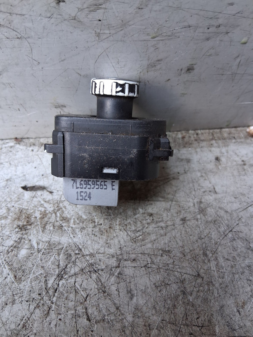 VW VOLKSWAGEN TOUAREG 2005 ELECTRIC MIRROR ADJUSTMENT SWITCH CONTROL 7L6959565