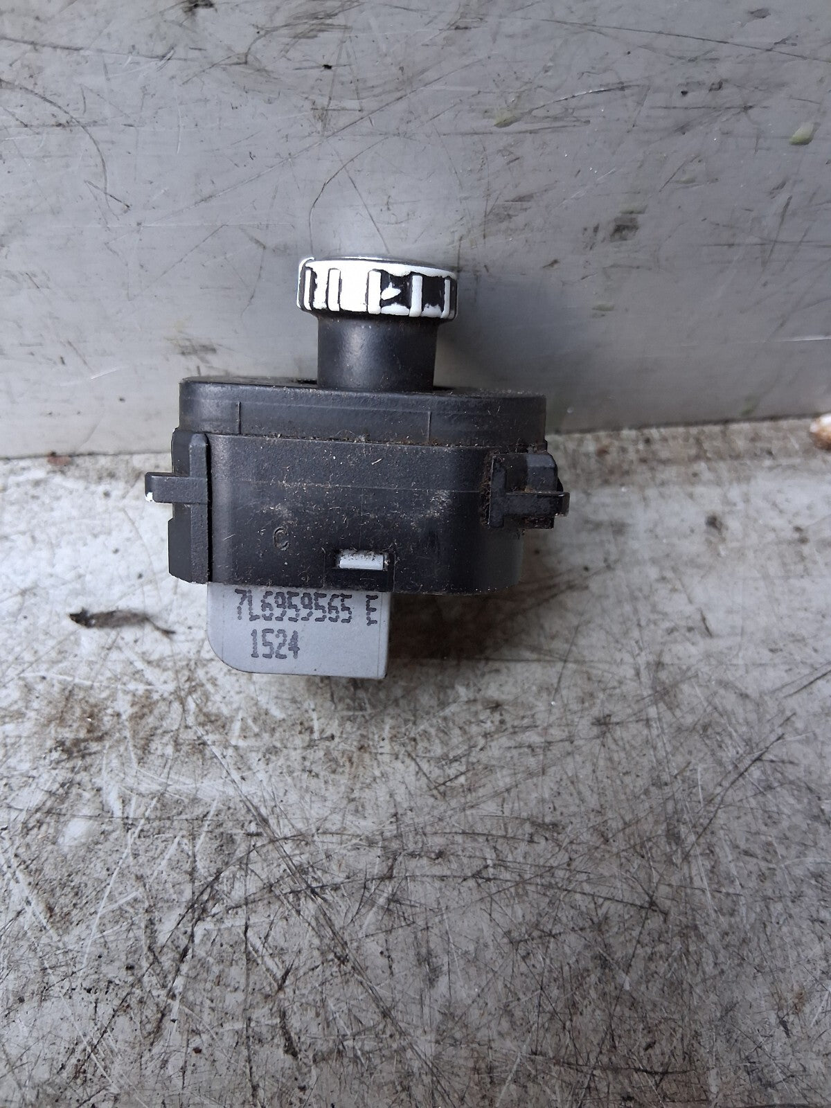 VW VOLKSWAGEN TOUAREG 2005 ELECTRIC MIRROR ADJUSTMENT SWITCH CONTROL 7L6959565