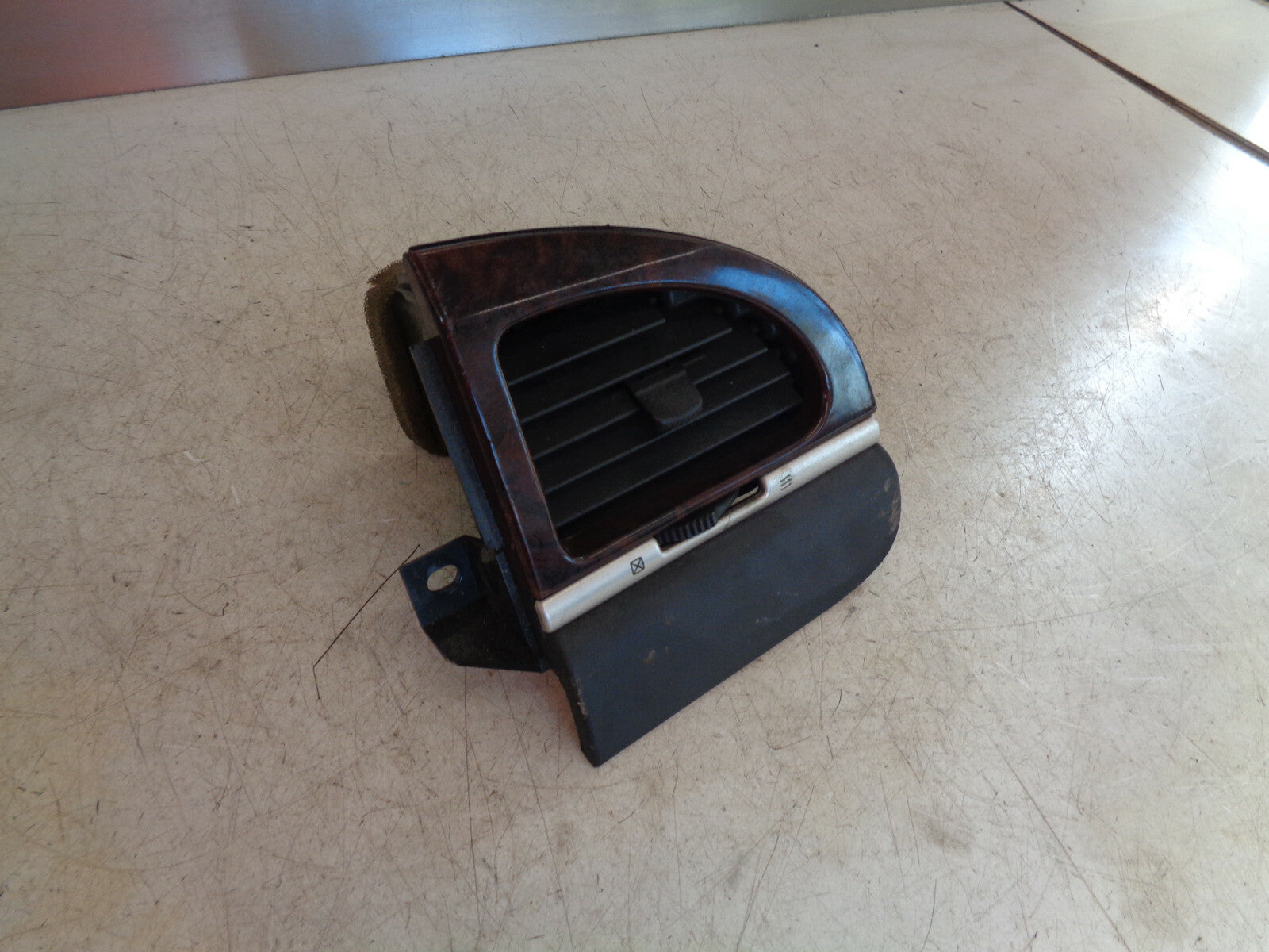 FORD LINCOLN TOWNCAR 2006 FRONT DASHBOARD AIR VENT
