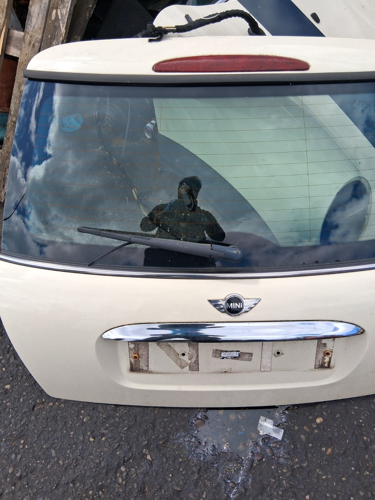 2003 BMW MINI COOPER R50 REAR COMPLETE TAILGATE BOOTLID