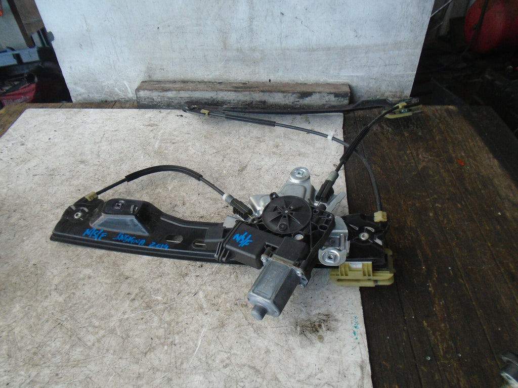 VAUXHALL INSIGNIA A 2014 NSF PASSENGER FRONT WINDOW MOTOR REGULATOR 20952452