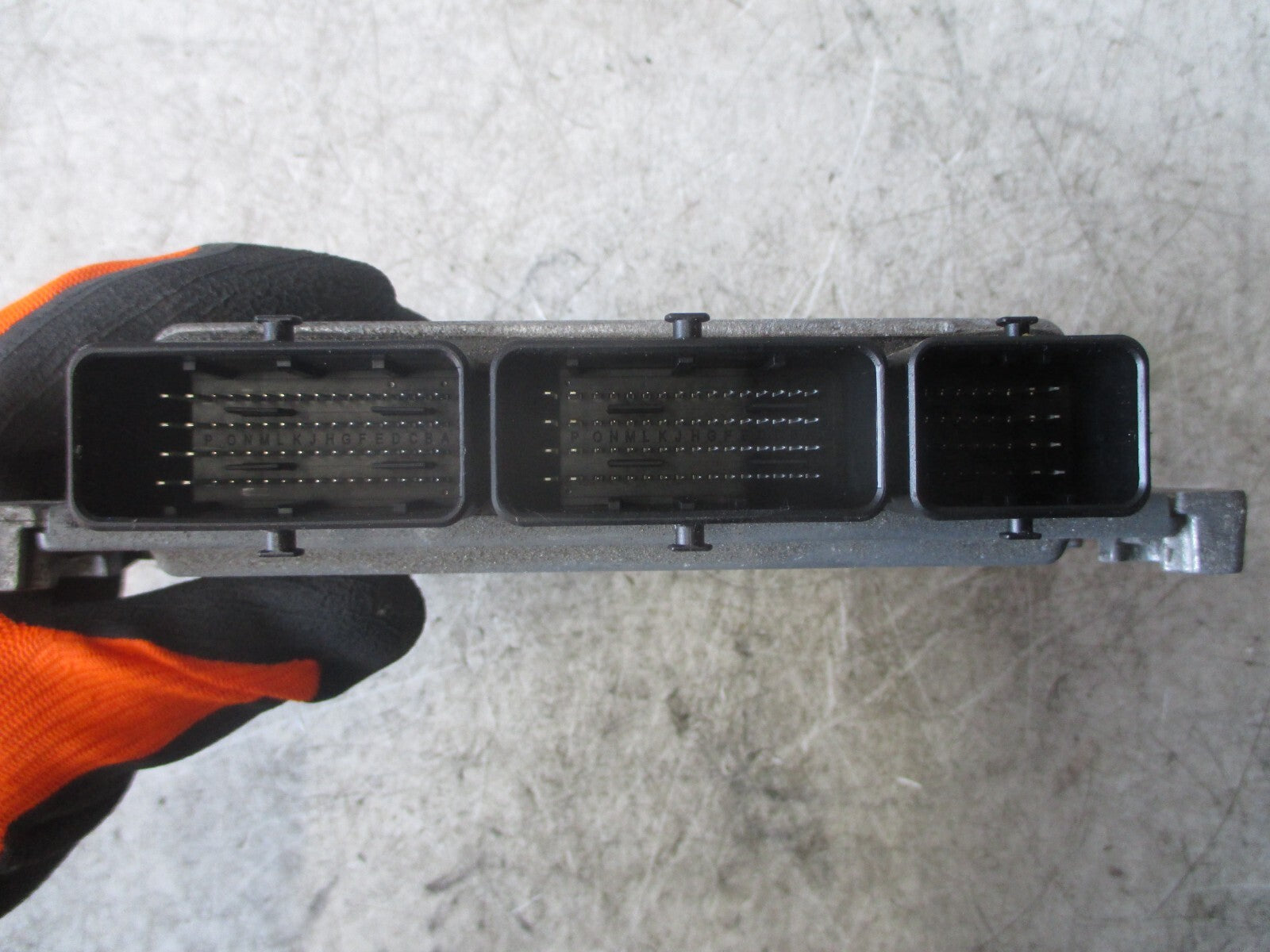 MERCEDES BENZ A CLASS W176 2016 DIESEL ECU ENGINE CONTROL UNIT A6079002300