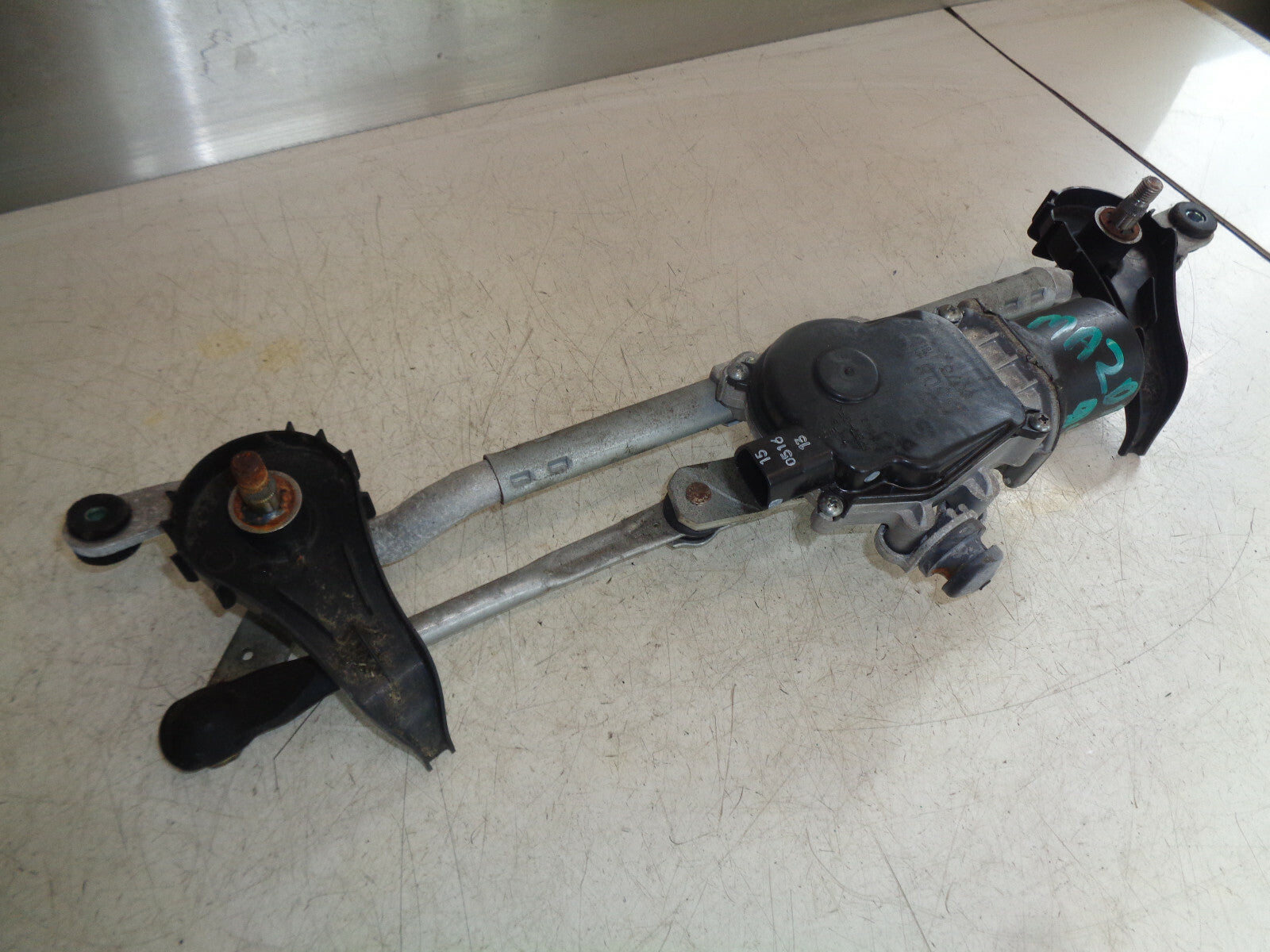 MAZDA 2 DJ MK3 2015 FRONT WINDSCREEN WIPER MOTOR LINKAGE