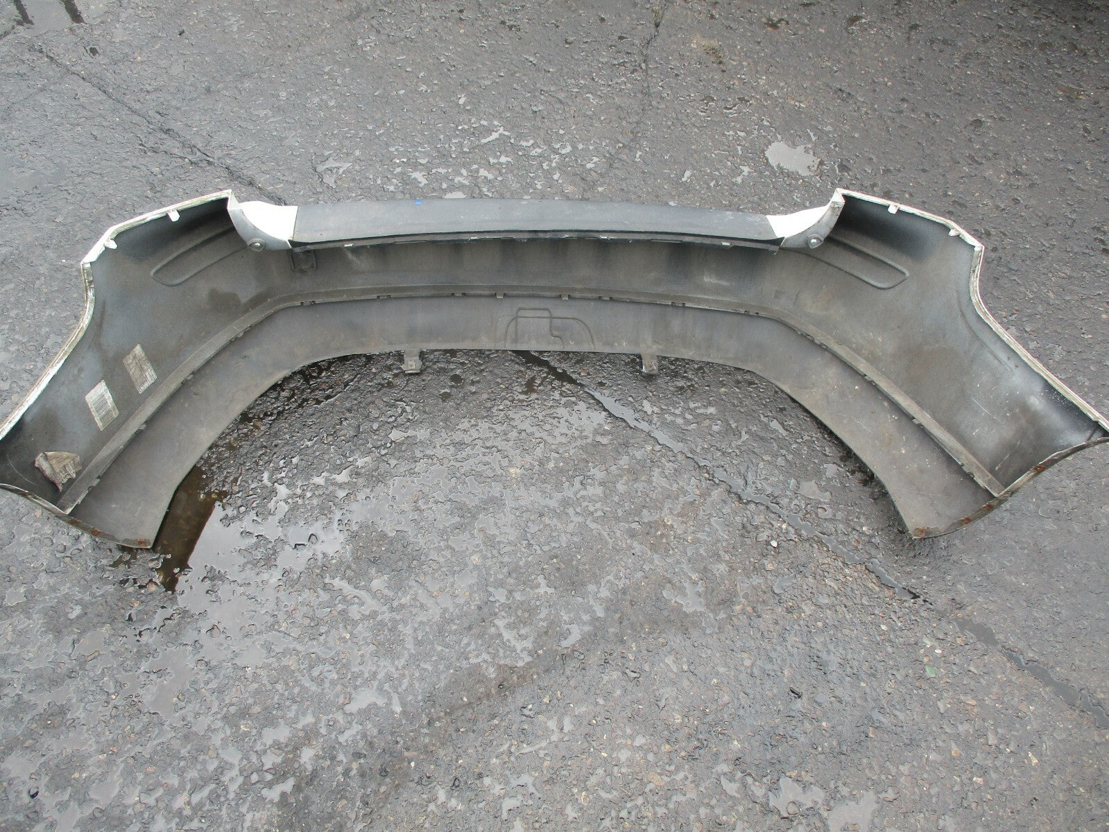 VOLVO V50 2006 COMPLETE REAR BUMPER WHITE