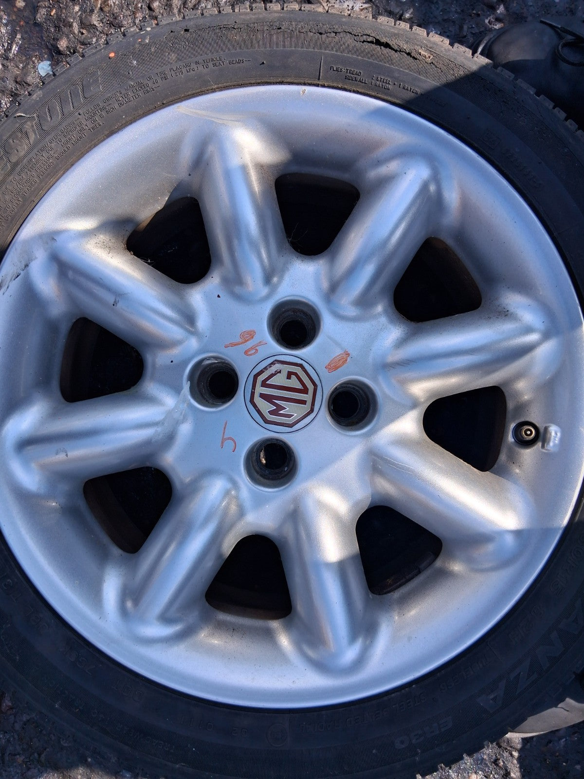 MG MGF 1996 MK1 15 INCH ALLOY WHEEL WITH TYRE 195/50R15