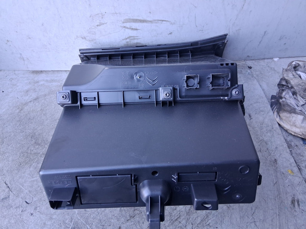 2023 CITROEN BERLINGO MK3 DASHBOARD GLOVE BOX STORAGE COMPARTMENT 3280032D0ZD
