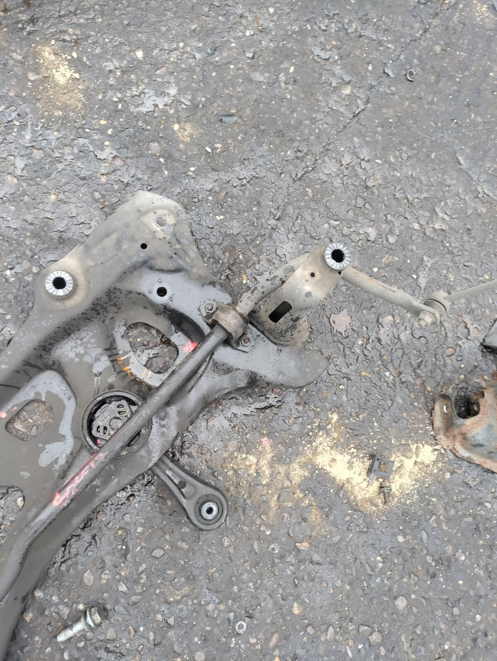 VW VOLKSWAGEN GOLF MK7 1.6 DIESEL 2017 FRONT SUBFRAME ANTI ROLL BAR