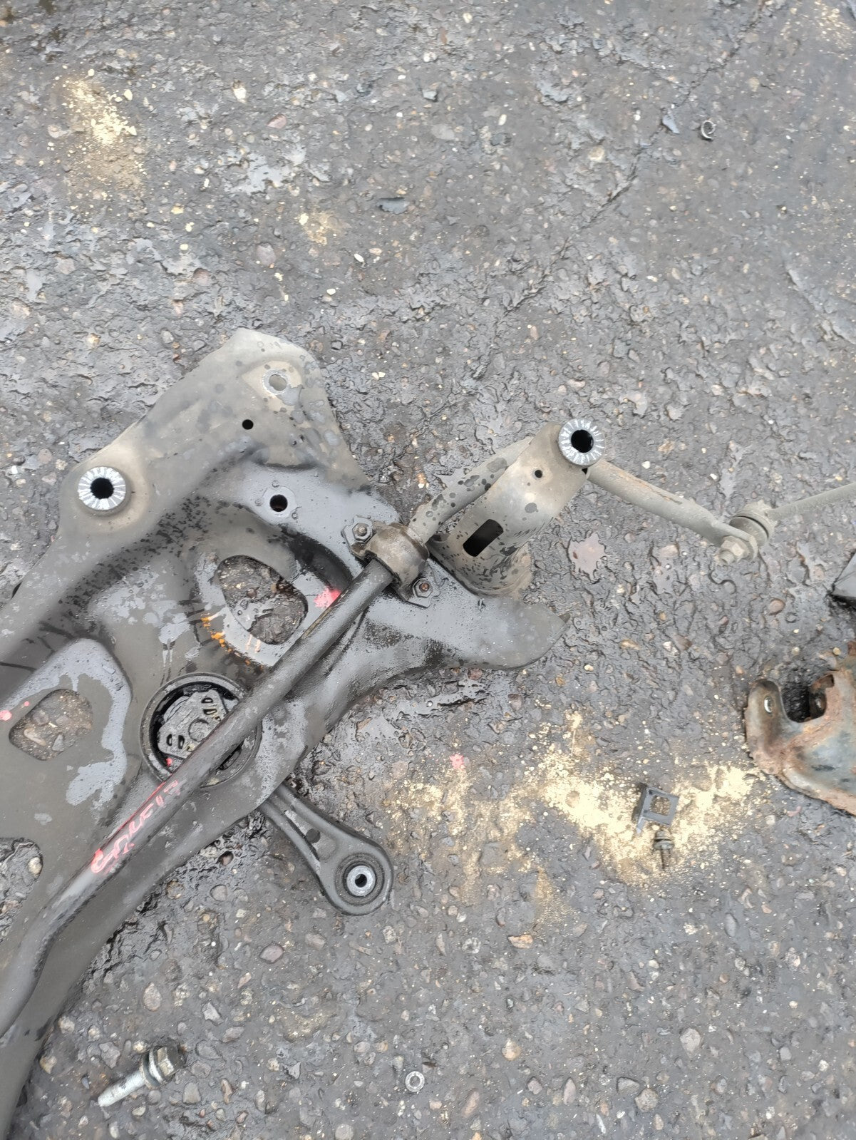 VW VOLKSWAGEN GOLF MK7 1.6 DIESEL 2017 FRONT SUBFRAME ANTI ROLL BAR