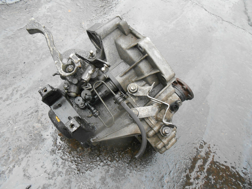 VOLKSWAGEN VW FOX 5Z1 2001 1.4 8V BKR ENGINE 5 SPEED MANUAL GEARBOX QZK