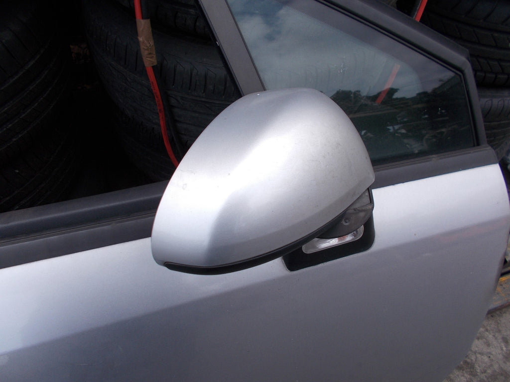 CITROEN C4 COUPE 04-10 OS DRIVER DOOR COMPLETE SILVER