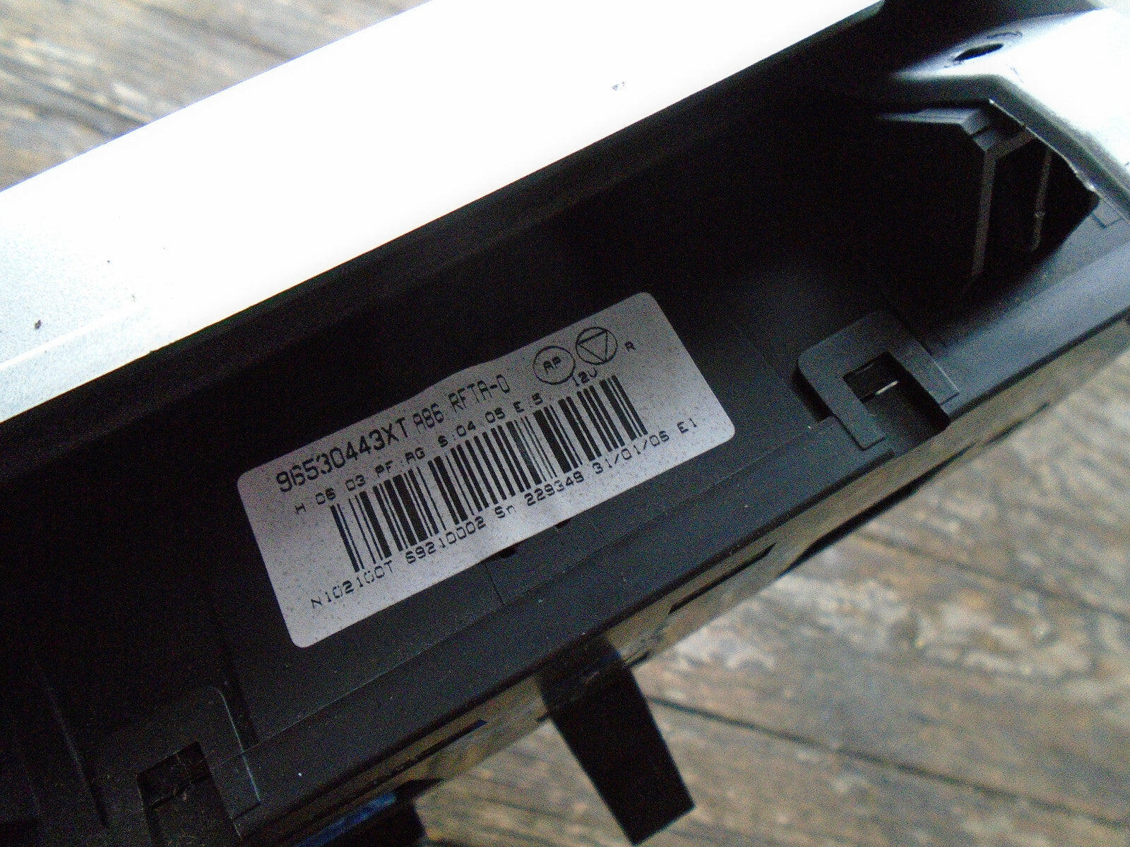 PEUGEOT 1007 2006 MK1 DIGITAL CLIMATE CONTROL SWITCH PANEL 96530443XT