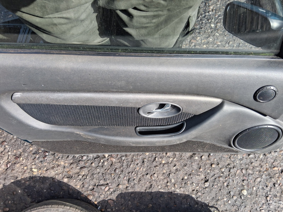 MG MGF 1996 MK1 NSF PASSENGER SIDE FRONT LEFT COMPLETE DOOR GREEN