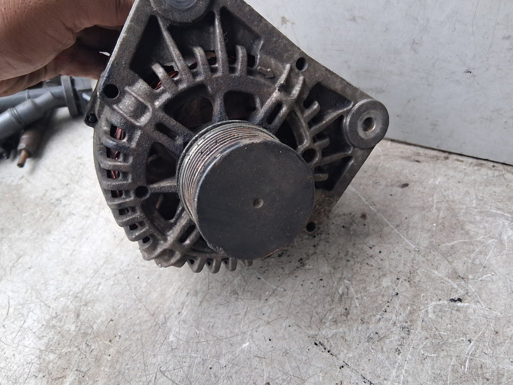 2005 RENAULT MEGANE MK2 1.5 DIESEL ALTERNATOR 8200386806