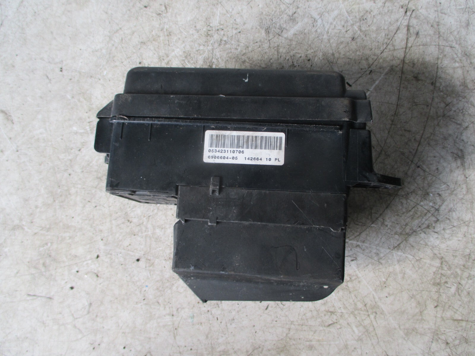 BMW MINI ONE R50 2005 ENGINE BAY UNDER BONNET FUSE BOX 690660405