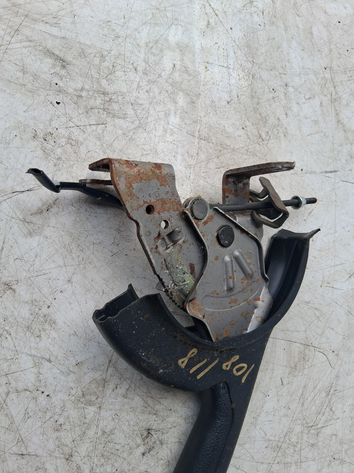 2016 PEUGEOT 108 3 DOOR MK2 MANUAL HANDBRAKE PARKING BRAKE LEVER MECHANISM