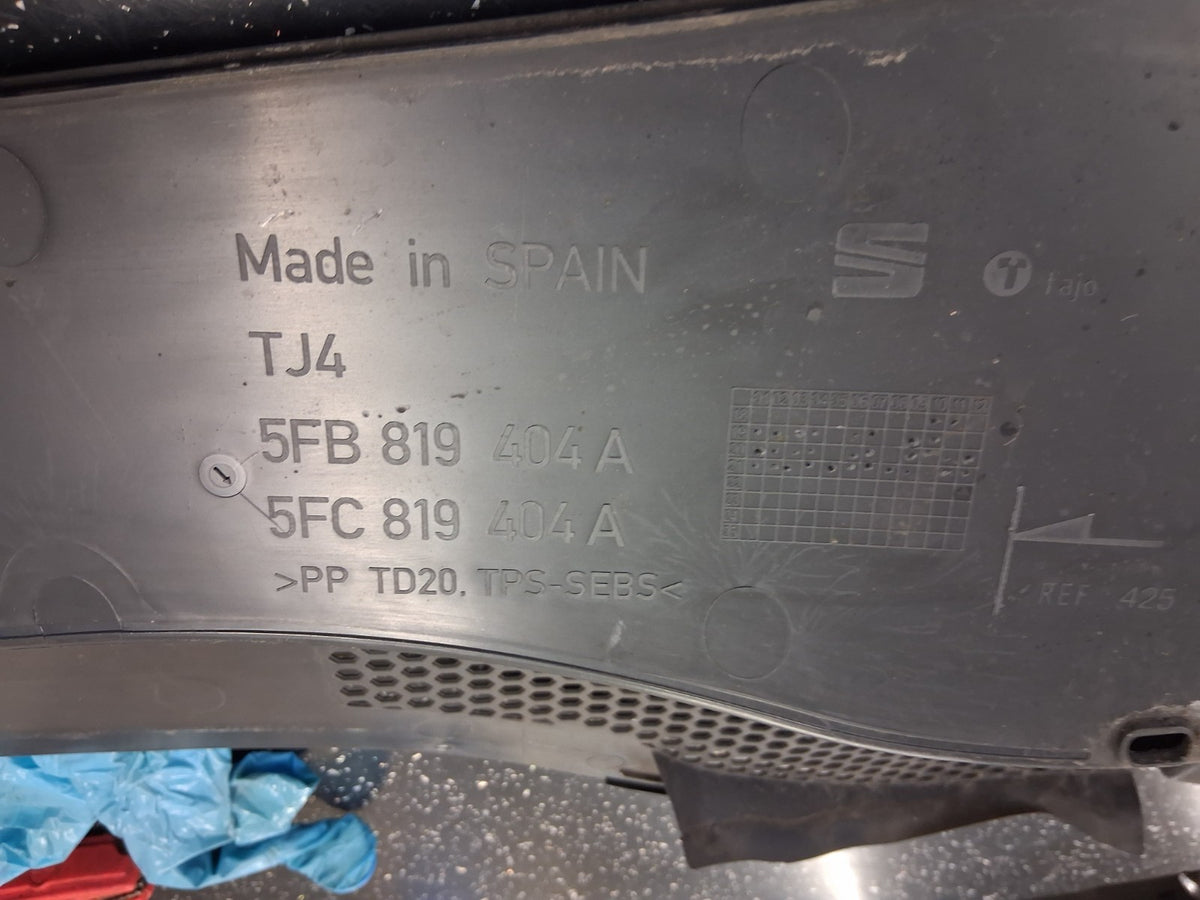 2022 SEAT LEON  MK4 OS DRIVER SIDE RIGHT SCUTTLE PANEL 5FB819404A