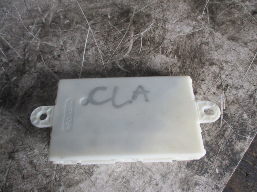 MERCEDES A CLASS 2014 KEYLESS CONTROL MODULE A2129009729