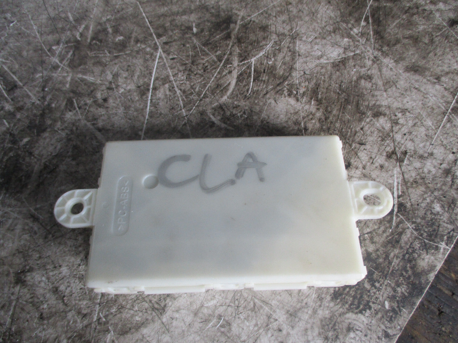 MERCEDES A CLASS 2014 KEYLESS CONTROL MODULE A2129009729
