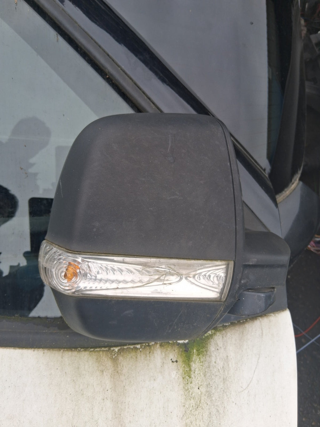 2013 FIAT DOBLO MK2 OSF DRIVER SIDE FRONT RIGHT COMPLETE DOOR WITH WING MIRROR