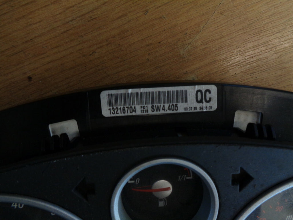 VAUXHALL ASTRA H 2005 SPEEDOMETER CLOCK 13216704