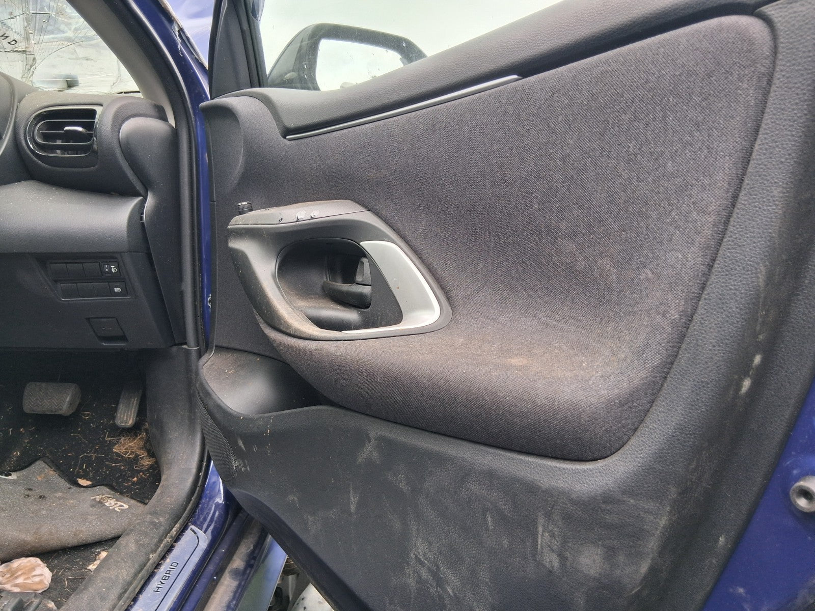 2023 TOYOTA YARIS MK4 OSF DRIVER SIDE FRONT RIGHT DOOR CARD PANEL