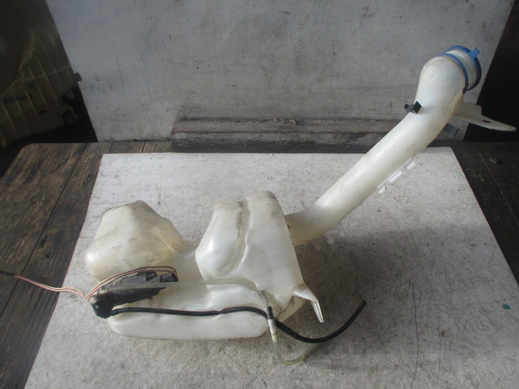 CITROEN XSARA PICASSO 2006 WINDSCREEN WASHER BOTTLE PUMP 9636431080