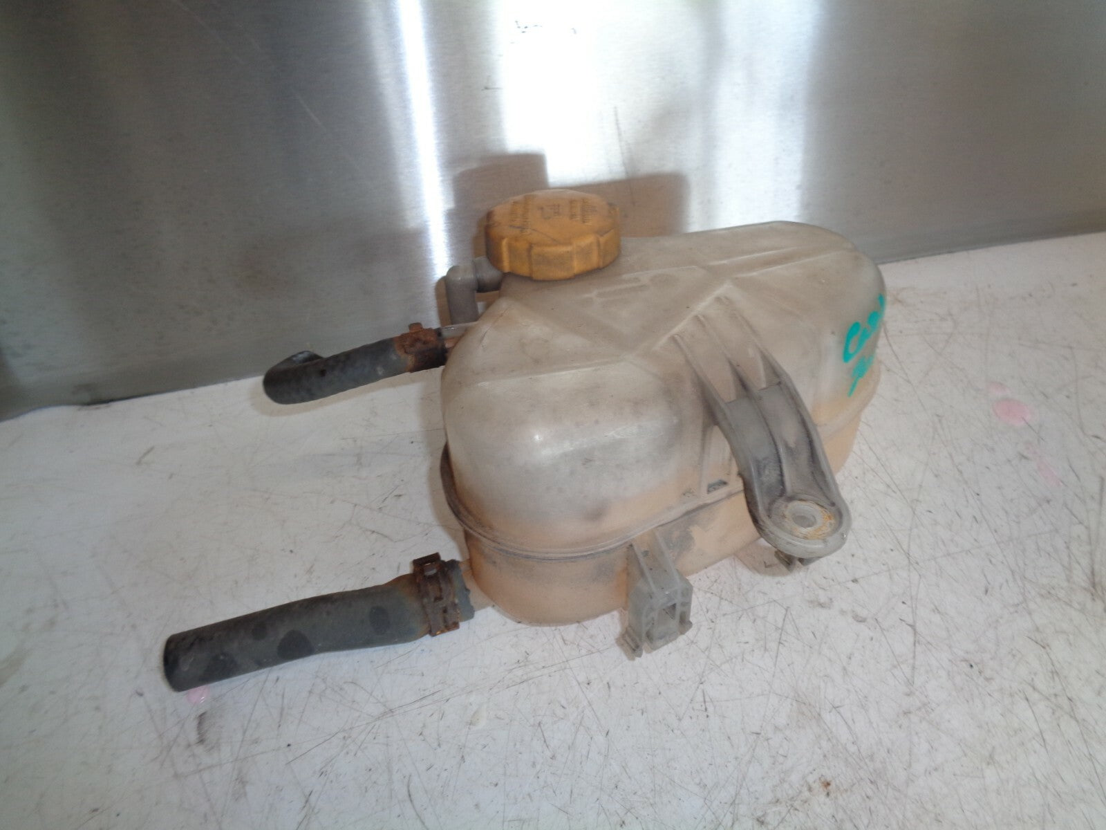 VAUXHALL CORSA D 2008 1.4 DIESEL COOLANT OVERFLOW EXPANSION TANK BOTTLE 55702165