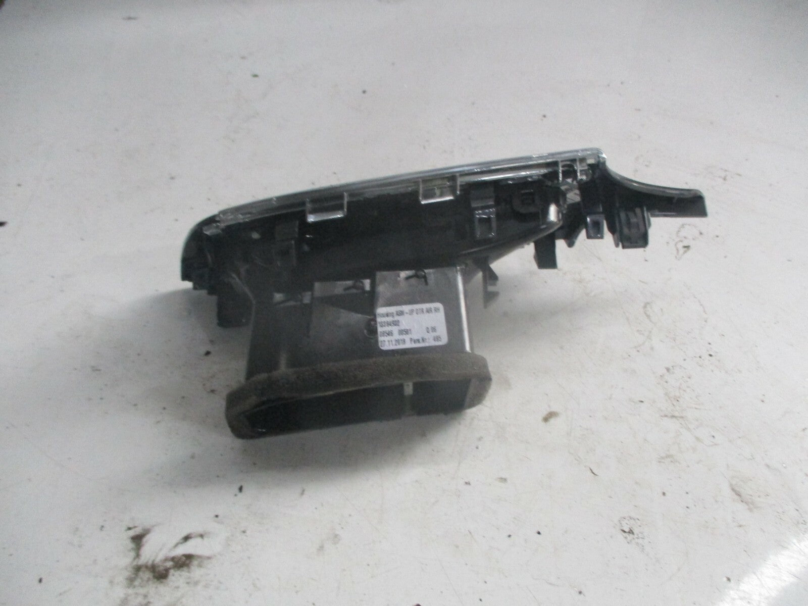 VAUXHALL CORSA E MK4 GLOSS BLACK OS DRIVER SIDE AIR BLOWER VENT 13384932