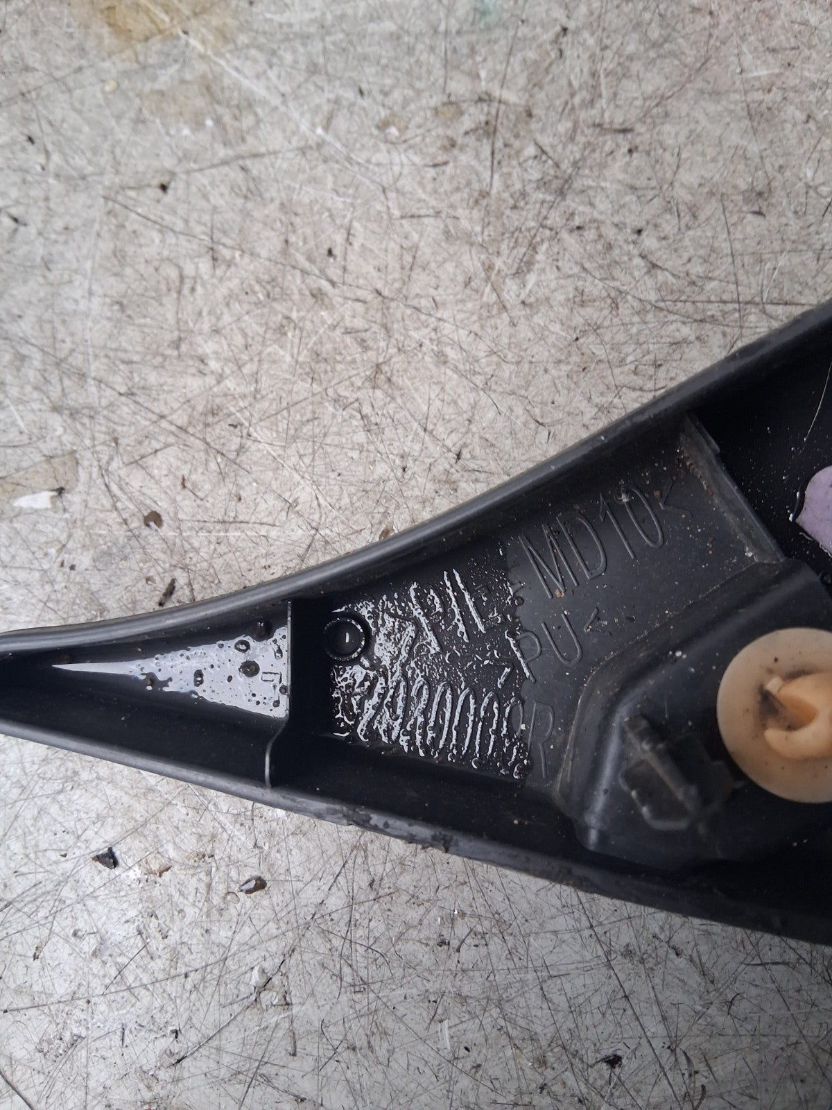 2019 RENAULT MASTER LEFT SIDE B PILLAR TRIM COVER PANEL 202930009R