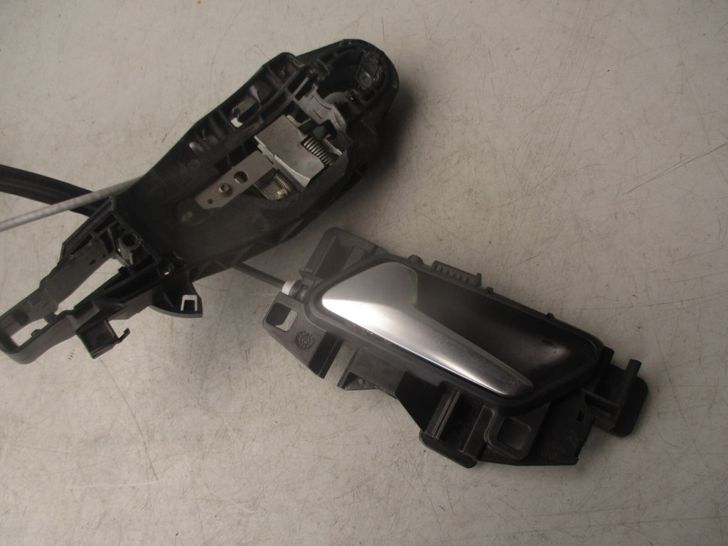 2022 VAUXHALL CROSSLAND NSR REAR DOOR LOCK & DOOR HANDLE A06155 9802977380