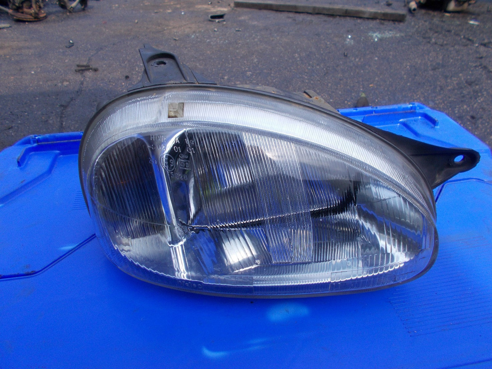 2000 VAUXHALL CORSA CLUB OS DRIVERS SIDE HEADLIGHT HEADLAMP