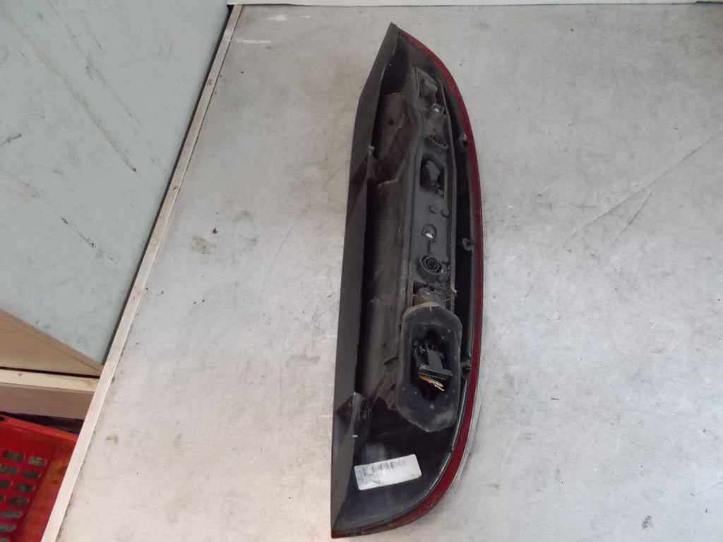 2004 VAUXHALL CORSA C NSR PASSENGER SIDE REAR LIGHT TAIL LIGHT 09114336