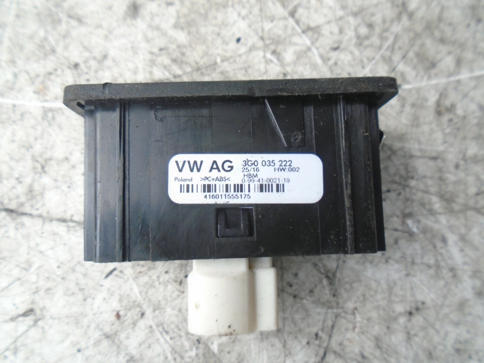 SEAT IBIZA MK4 6J 2008-2017 ENTRY USB CONNECTOR 3G0035222