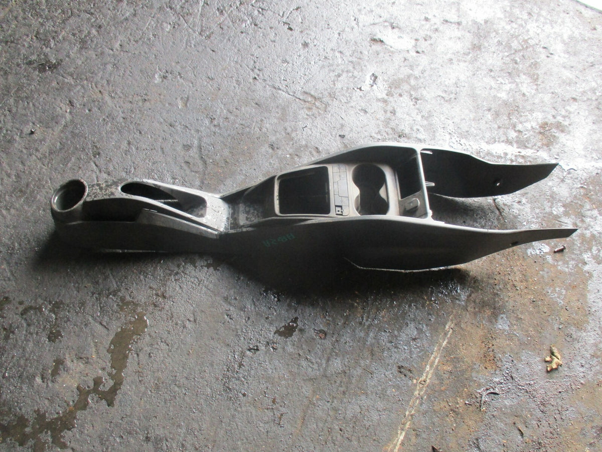 SEAT IBIZA 6J (MK4) PLASTIC CENTRE CONSOLE CUP HOLDERS HANDBRAKE TRIM 6J0858331