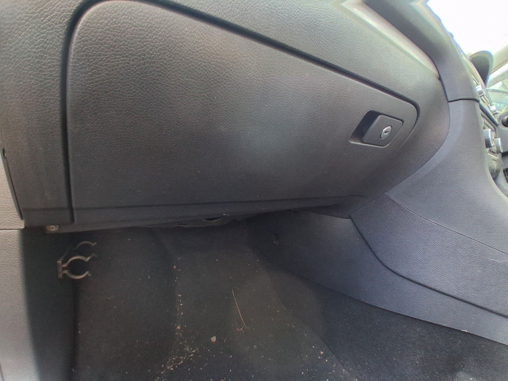2012 VW VOLKSWAGEN GOLF MK6 NS PASSENGER SIDE STORAGE COMPARTMENT GLOVE BOX