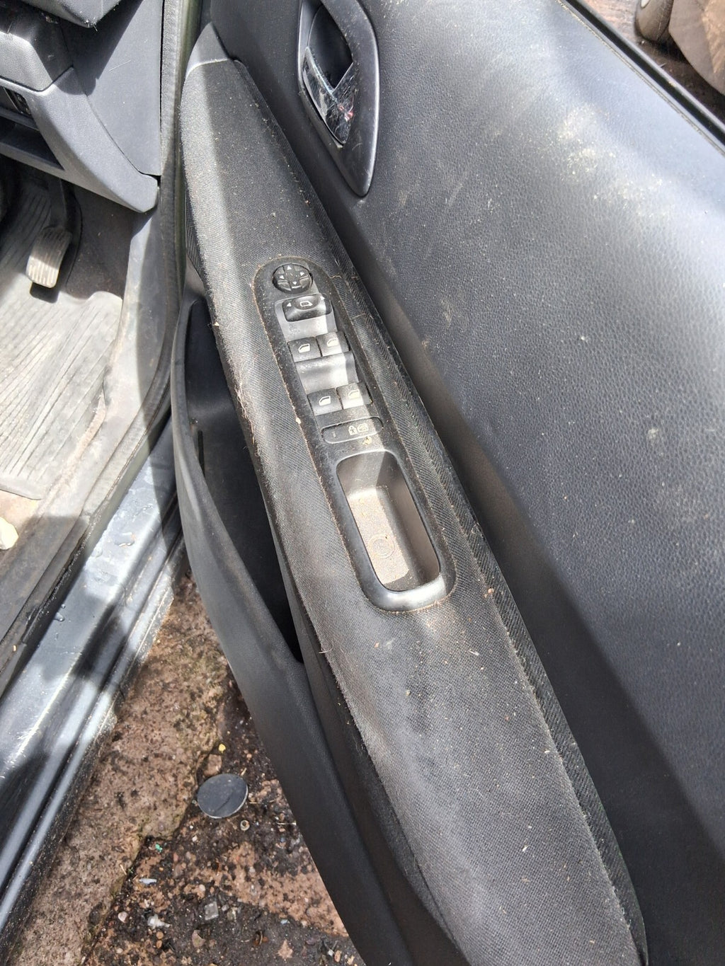 2012 PEUGEOT 3008 MK1 OSF DRIVER SIDE FRONT RIGHT WINDOW CONTROL SWITCH