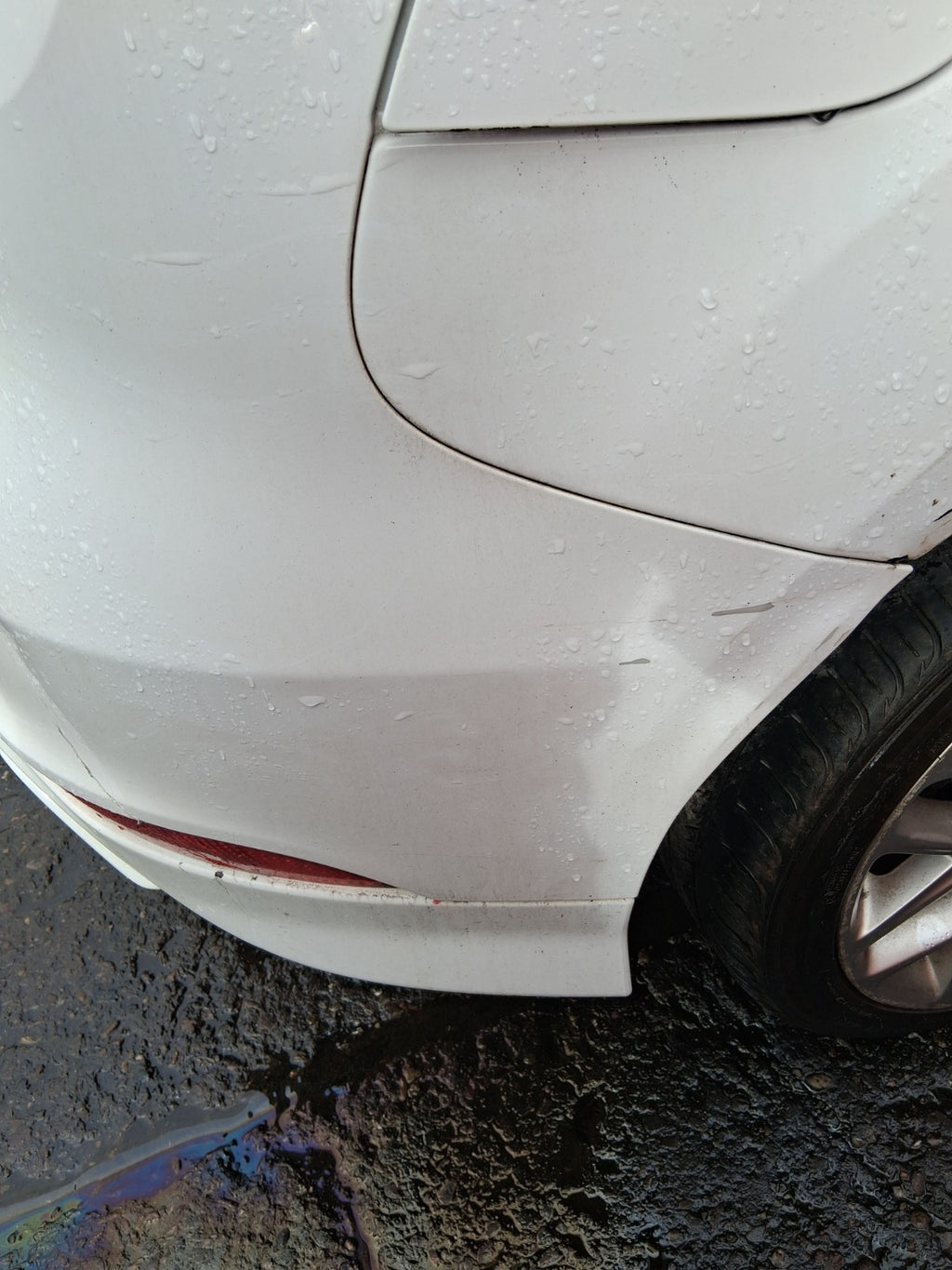 2017 FORD FOCUS MK3 ST LINE COMPLETE REAR BUMPER WITH PDC SENSORS WHITE 5F
